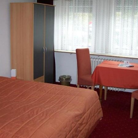 Hotel Am Ufer Trier Exterior foto